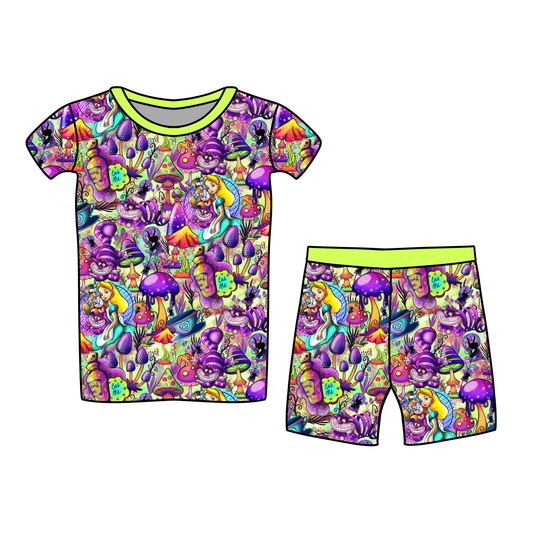 Wonderland GREEN Short Sleeve & Shorts Two-Piece Pajama Set